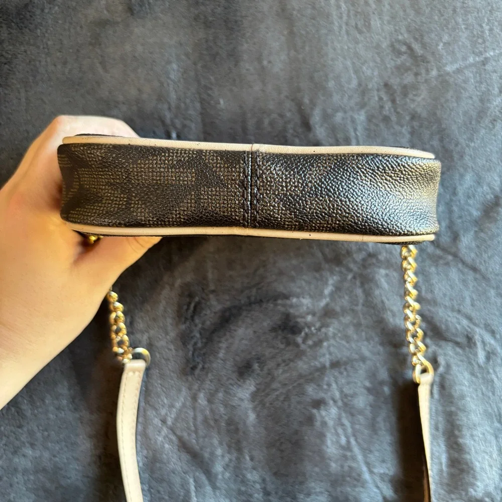 Michael Kors Monogram‎ Camera Crossbody Bag Gold Chain Beige Trim